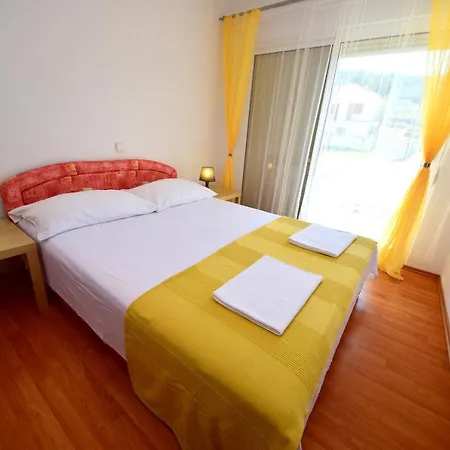 By The Sea Slatine, Ciovo - 15311 *