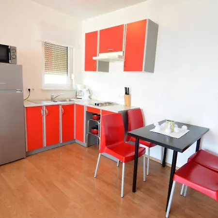 Апартаменты By The Sea Slatine, Ciovo - 15311 Трогир