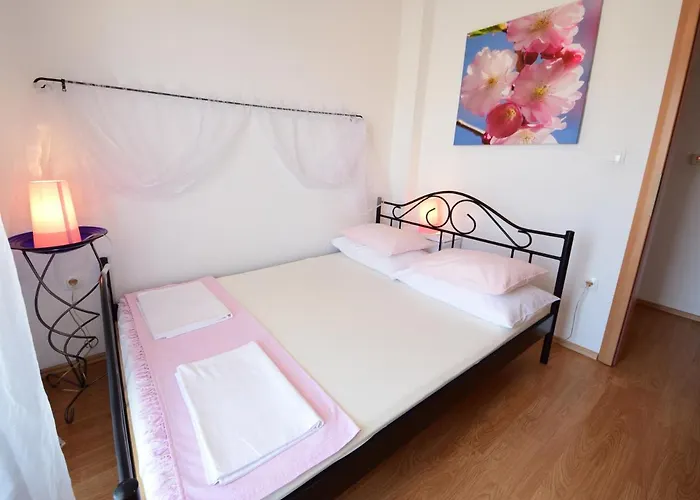 Appartement By The Sea Slatine, Ciovo - 15311