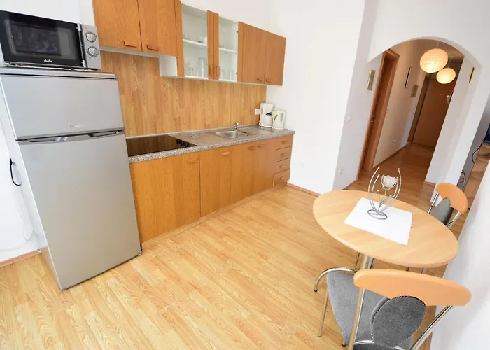 Appartement By The Sea Slatine, Ciovo - 15311